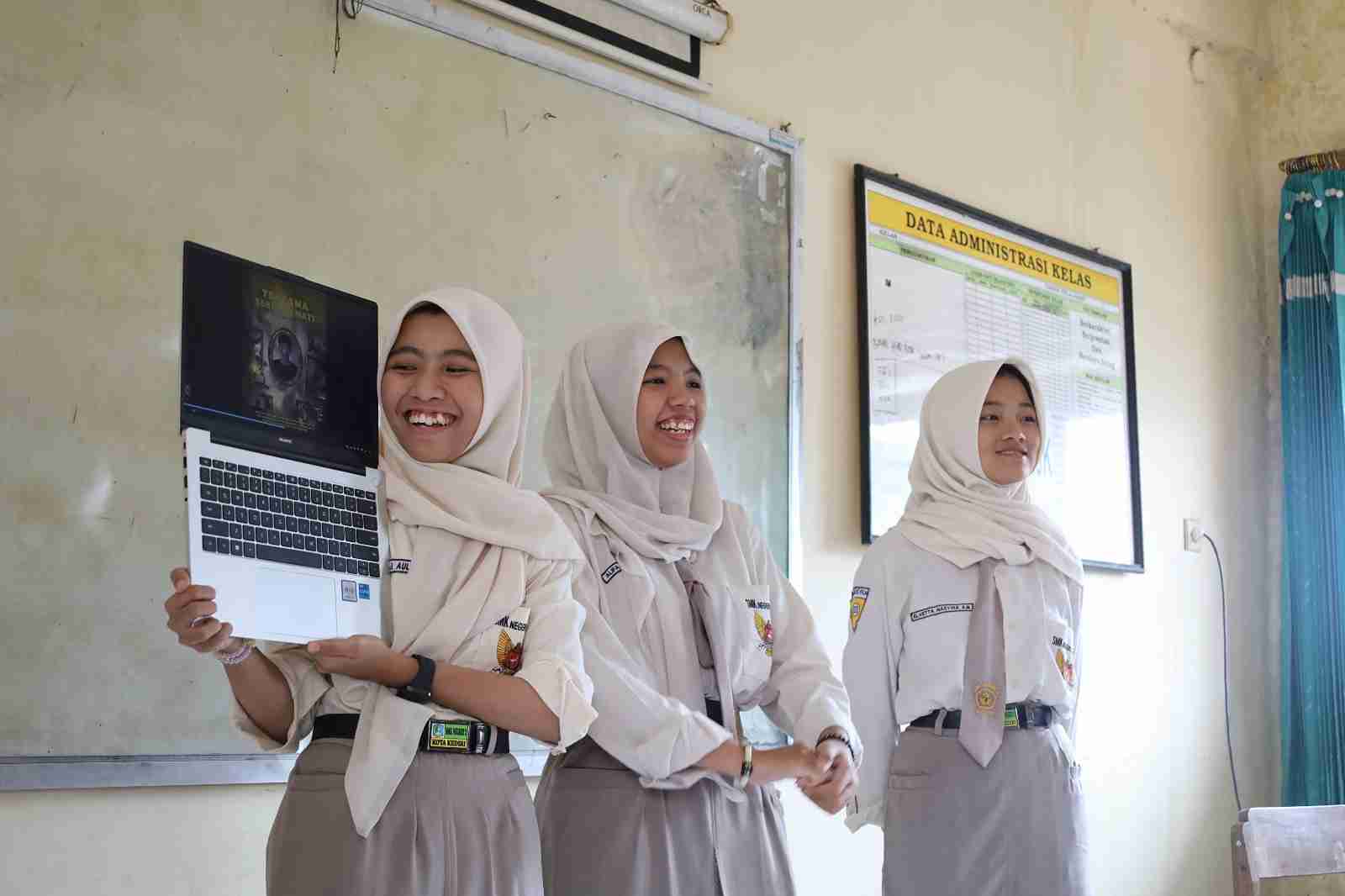 Presentasi Karya Penugasan